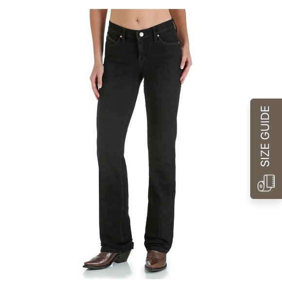 Wrangler Women Ultimate Riding Q-Baby Mid Rise Jeans. Size 5x30 - Picture 2 of 7